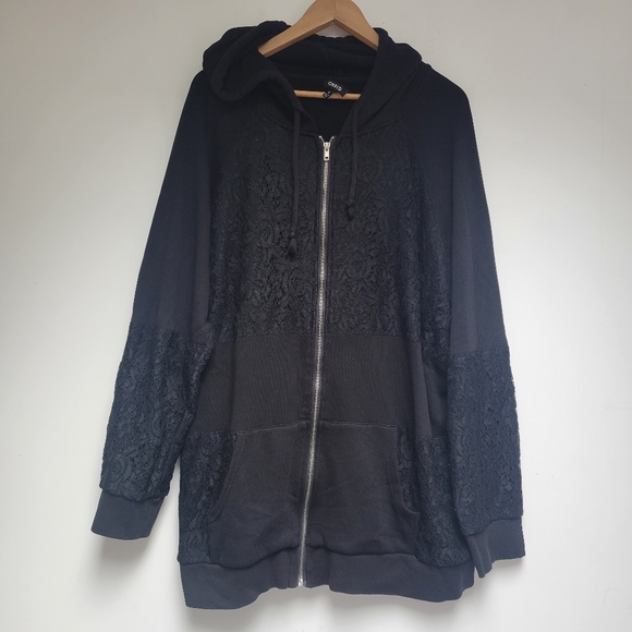 Sweat Torrid Coupe Classique Fleuri Taille 2XL - Femme